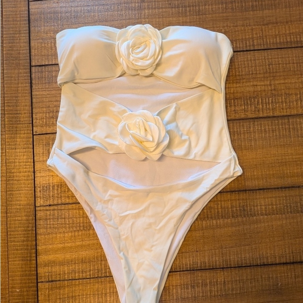 Elegant White Floral Women Swim One Piece